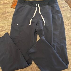 Figs kade cargo Charcoal Pants